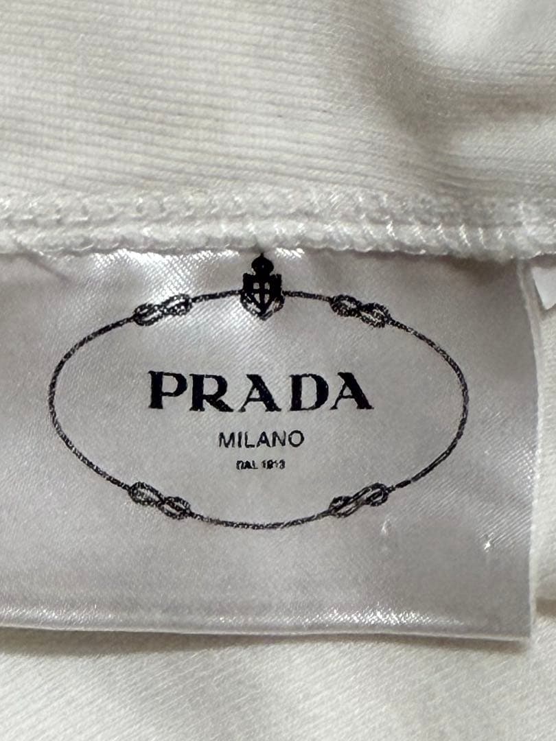 prada タンクトップ ロゴ リブニット ノースリーブ トライアングル プラダ