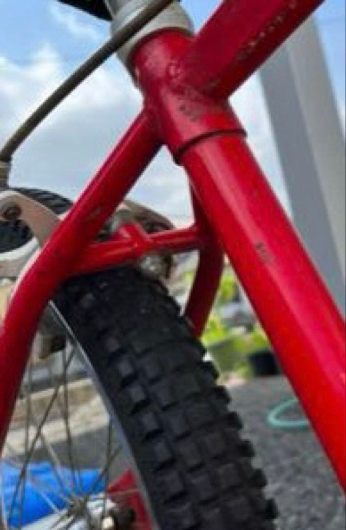 お*し様 BMX 20インチ 赤