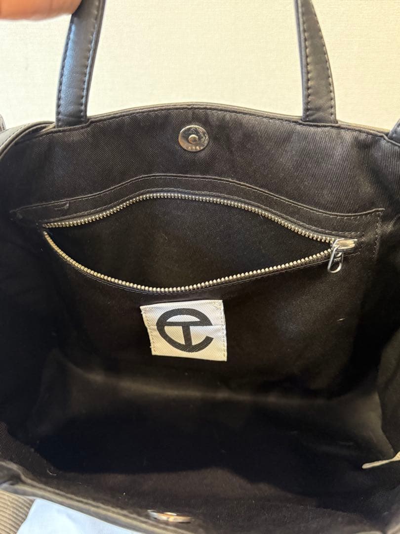 TELFAR（テルファー）ショッピングバッグ M