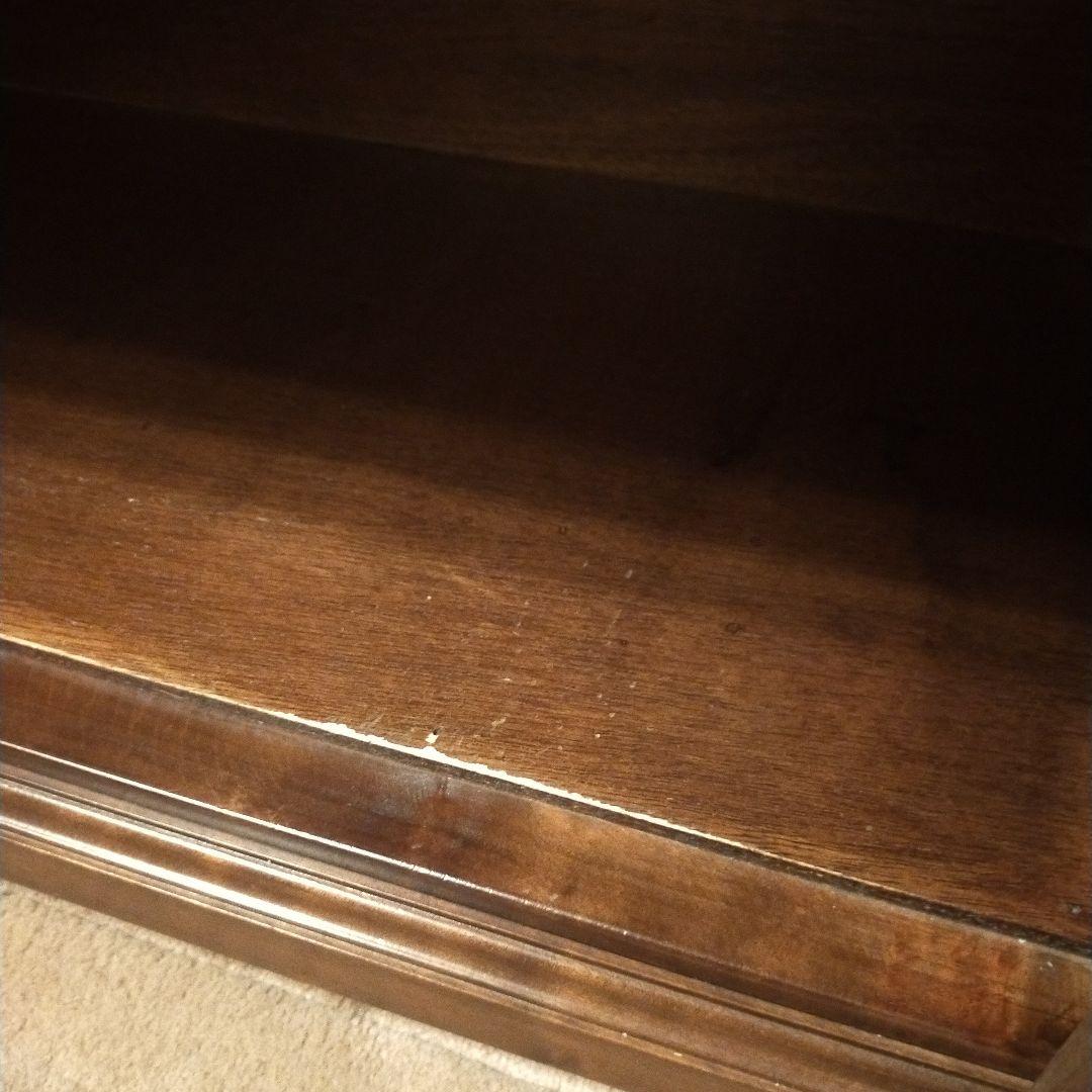 サイドボード、テレビ台