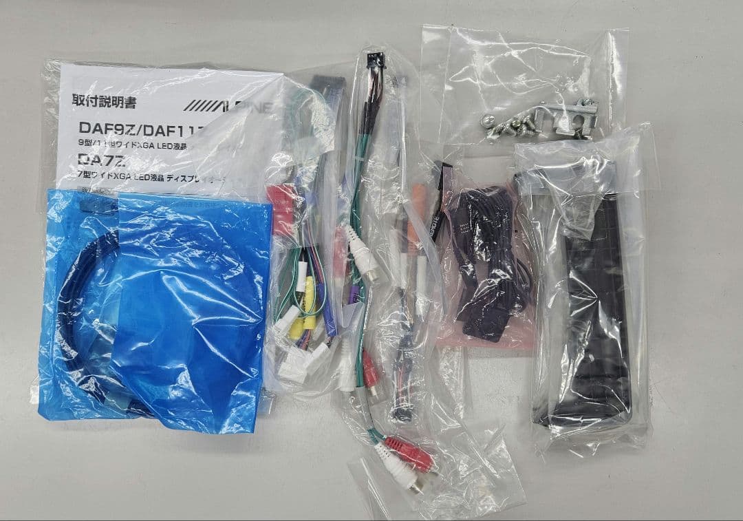 アルパイン 9型ワイド ディスプレイオーディオ DAF9Z　おまけ付き