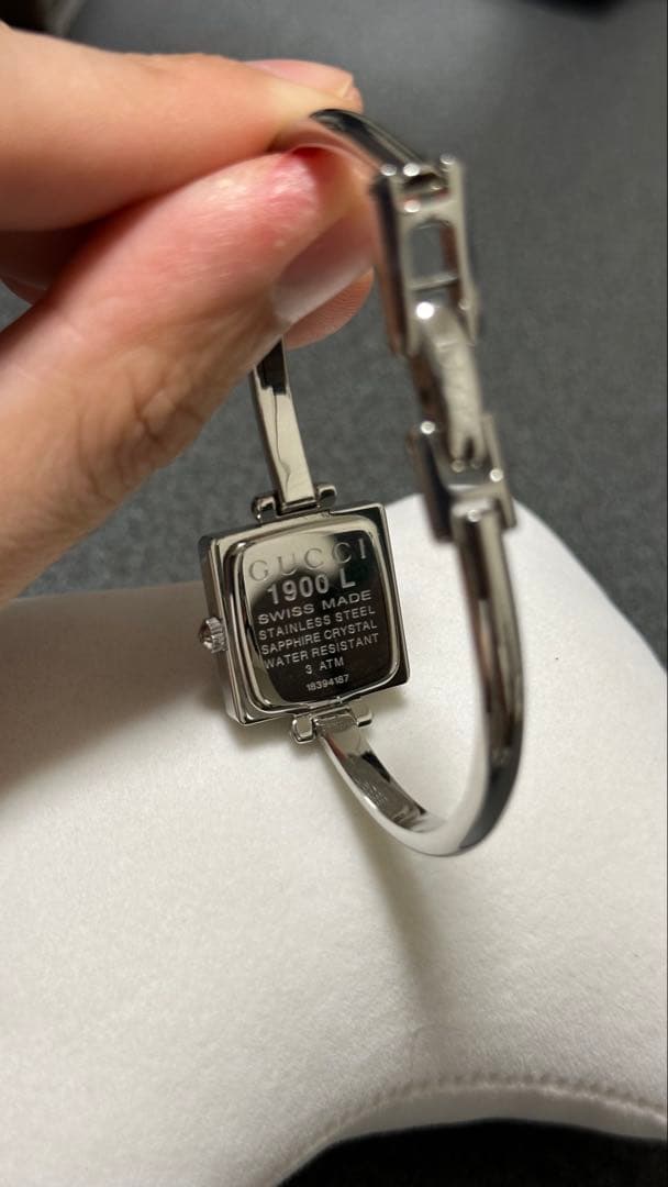 動作品GUCCI バングルウォッチ1900L アナログ クウォーツ ピンク文字盤