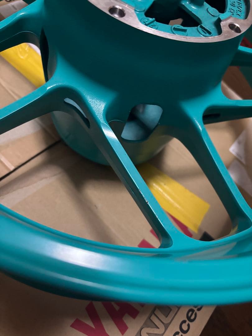 Yamaha MT-09 リア　純正ホイール 第3期型　極小傷あり