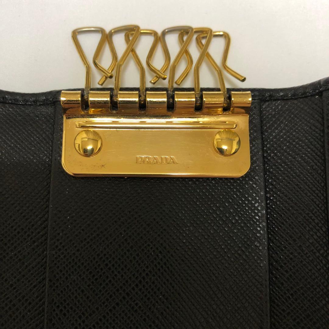 PRADA プラダ　キーケース