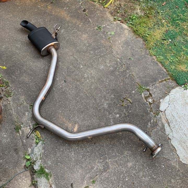 ヴェルファイア　30系の純正マフラー