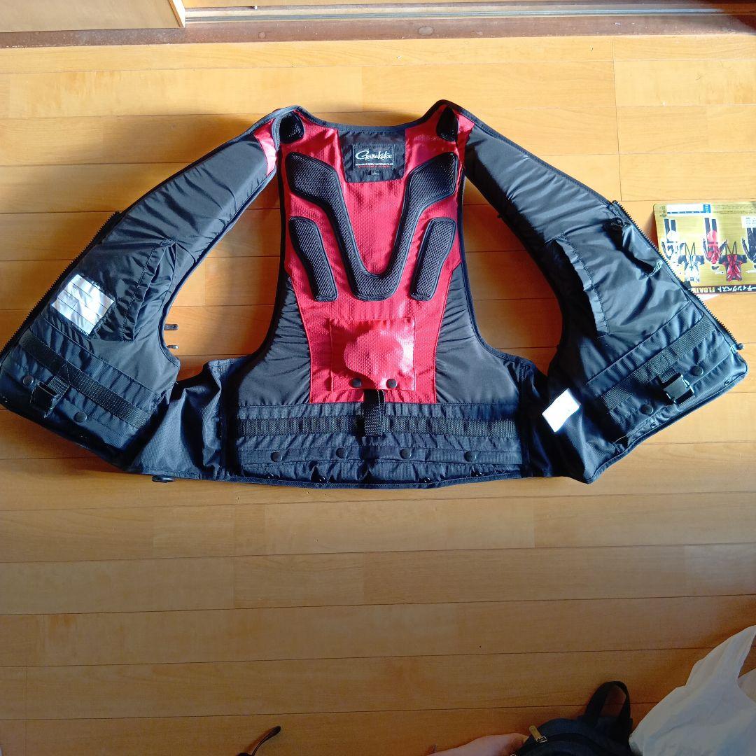 週末値下げオマケ付美品がまかつフローティングベストGM−2188レッド、Lサイズ