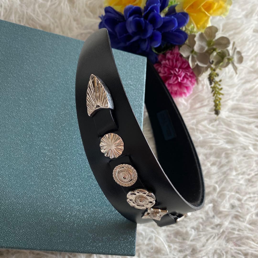 松田美品　Toga ブラック ヘアバンド