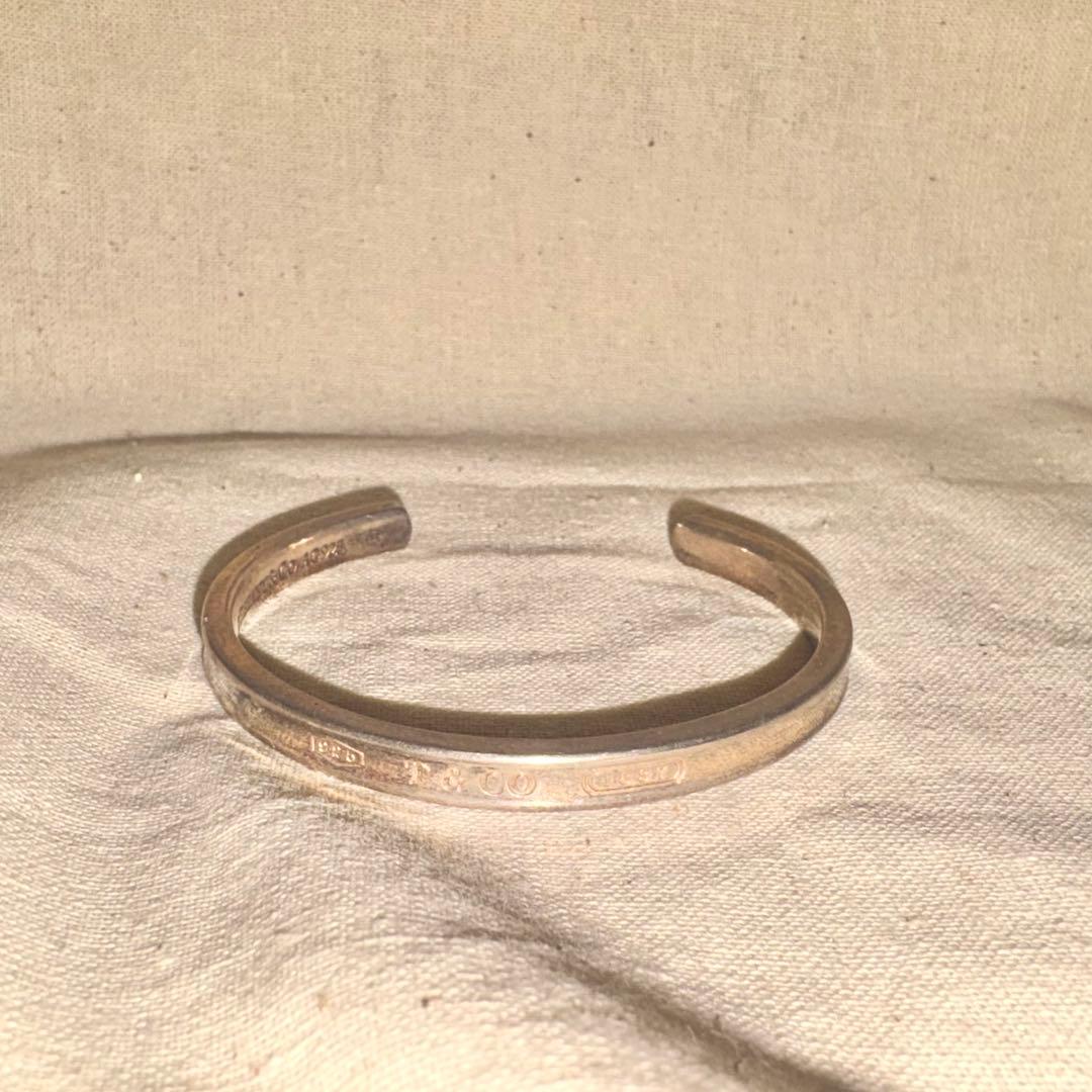 Tiffany & Co. シルバーバングル（S・箱付き）