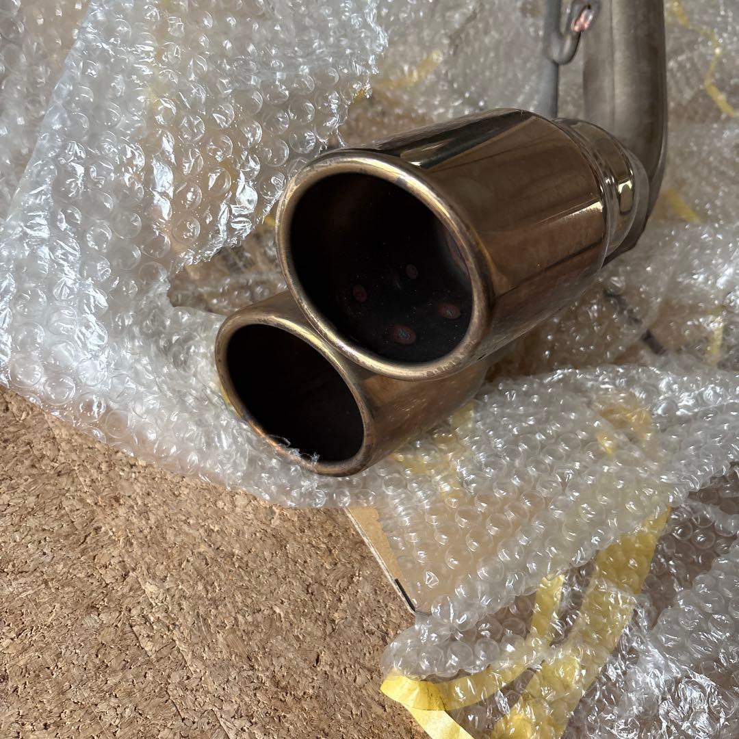 ド*ん様 エブリイワゴンDA64W ウィルズウィン2本出し マフラー