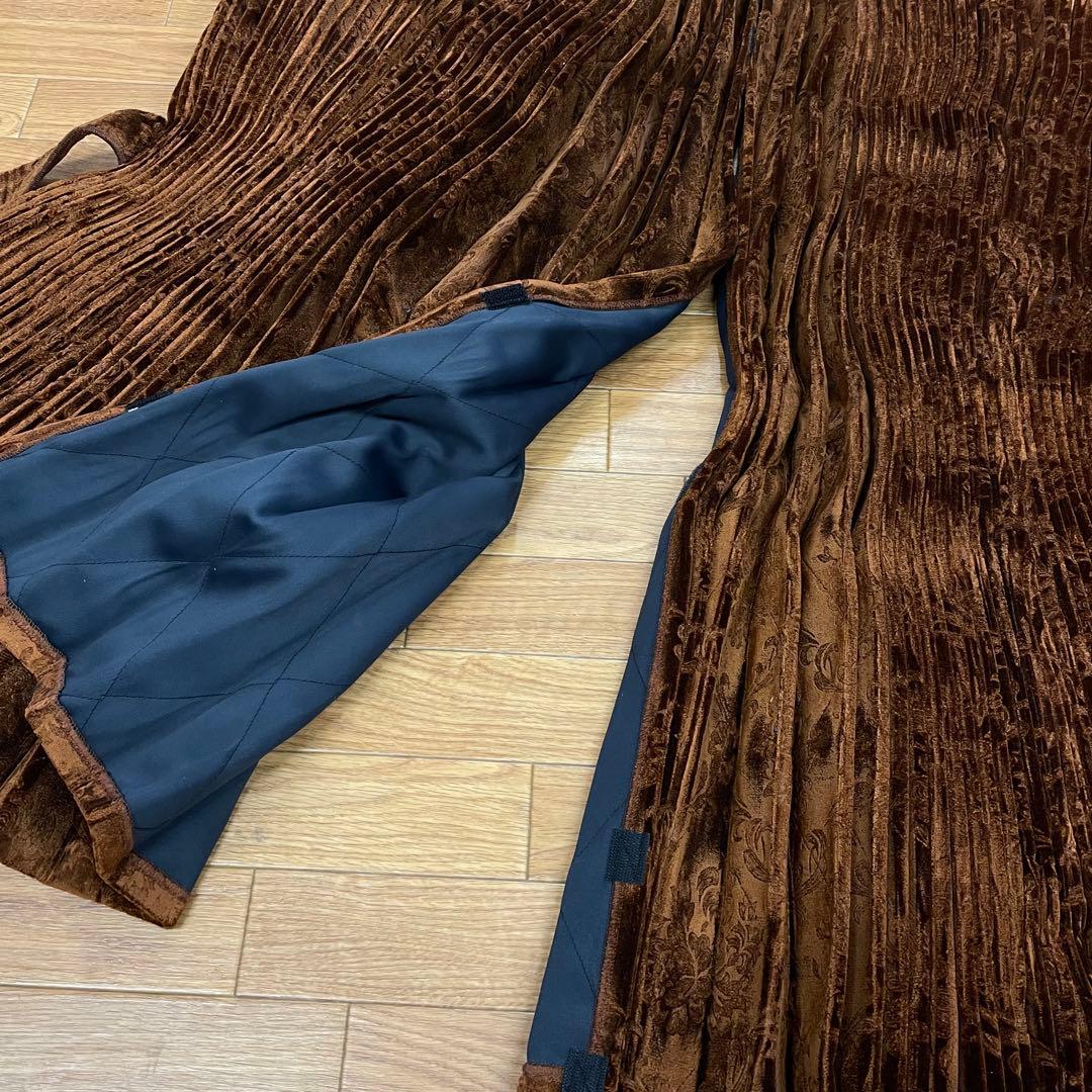 新品即納　仮眠カーテン　トラック　ローレル　ブラウン　裏地有り(ブラック)