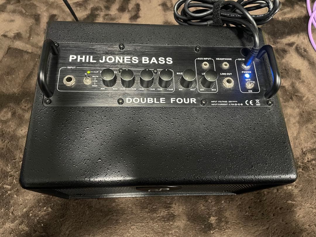 PHIL JONES BASS DOUBLE FOUR ベース用アンプ