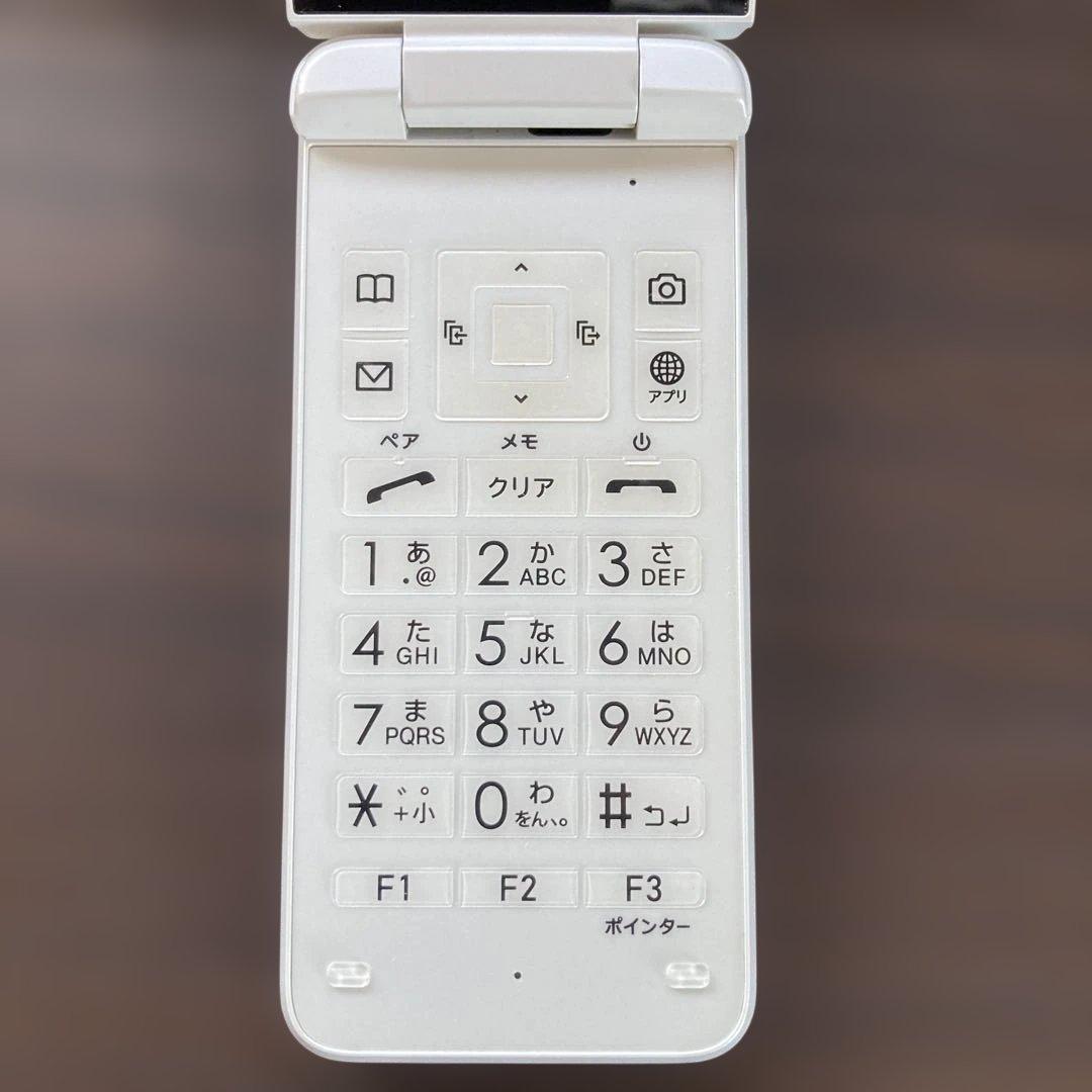 【SIMロック解除済】au GRATINA KYF42(箱・取説付)ホワイト