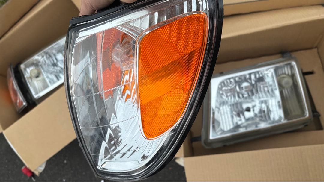 ランドクルーザー100 中期　純正　ヘッドライト　コーナーセット　ランクル