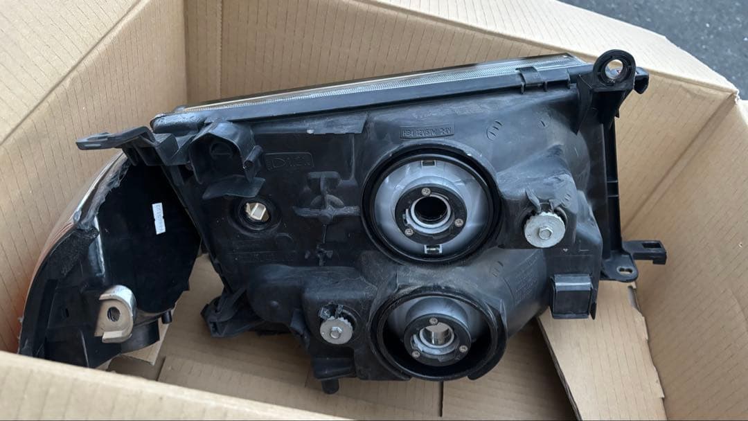 ランドクルーザー100 中期　純正　ヘッドライト　コーナーセット　ランクル