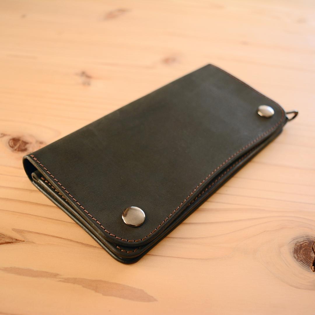 育てる艶革 ロング トラッカーウォレット イタリアンレザー