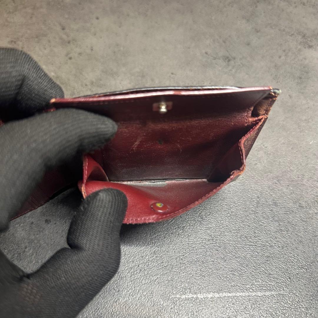 Cartier マストライン　二つ折り財布　コンパクトウォレット　レザー　黒