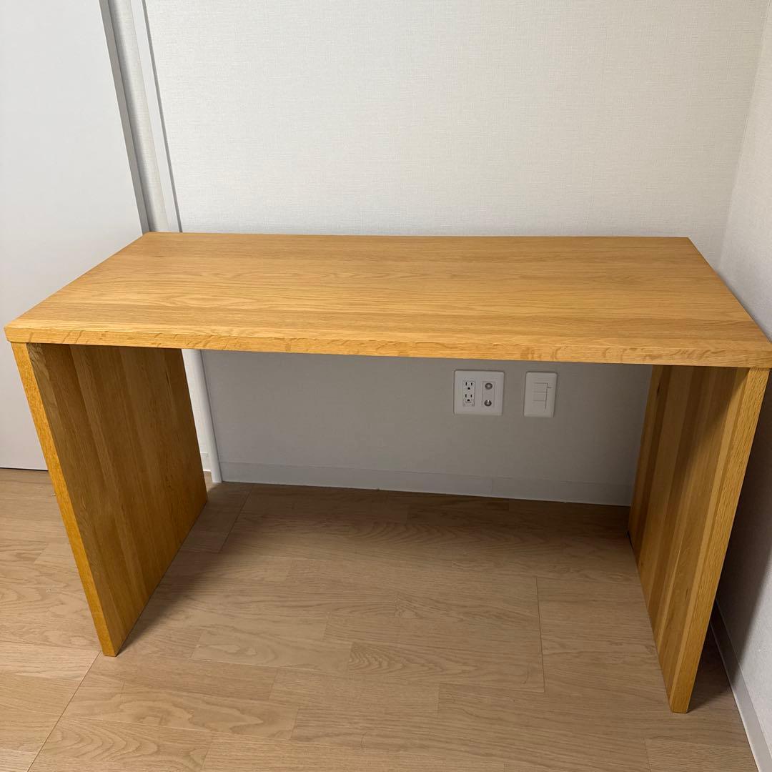無印良品　無垢材デスク　オーク材　シンプルデスク