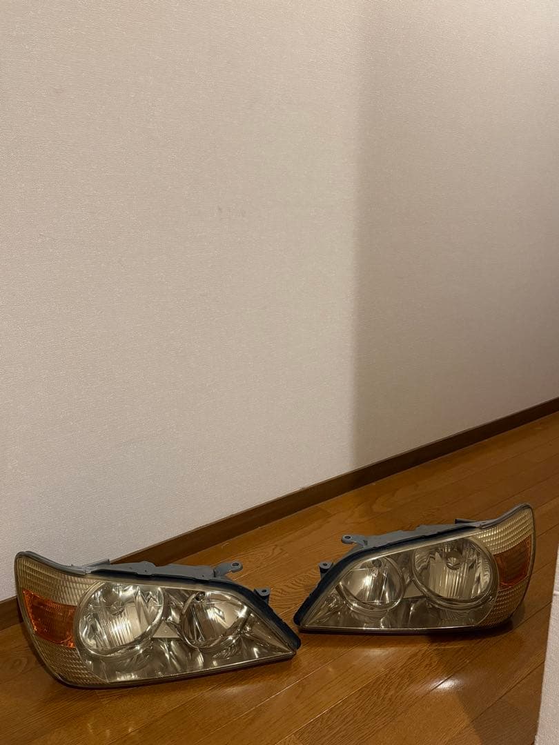 アルテッツァ前期rs200 純正ハロゲンヘッドライト左右