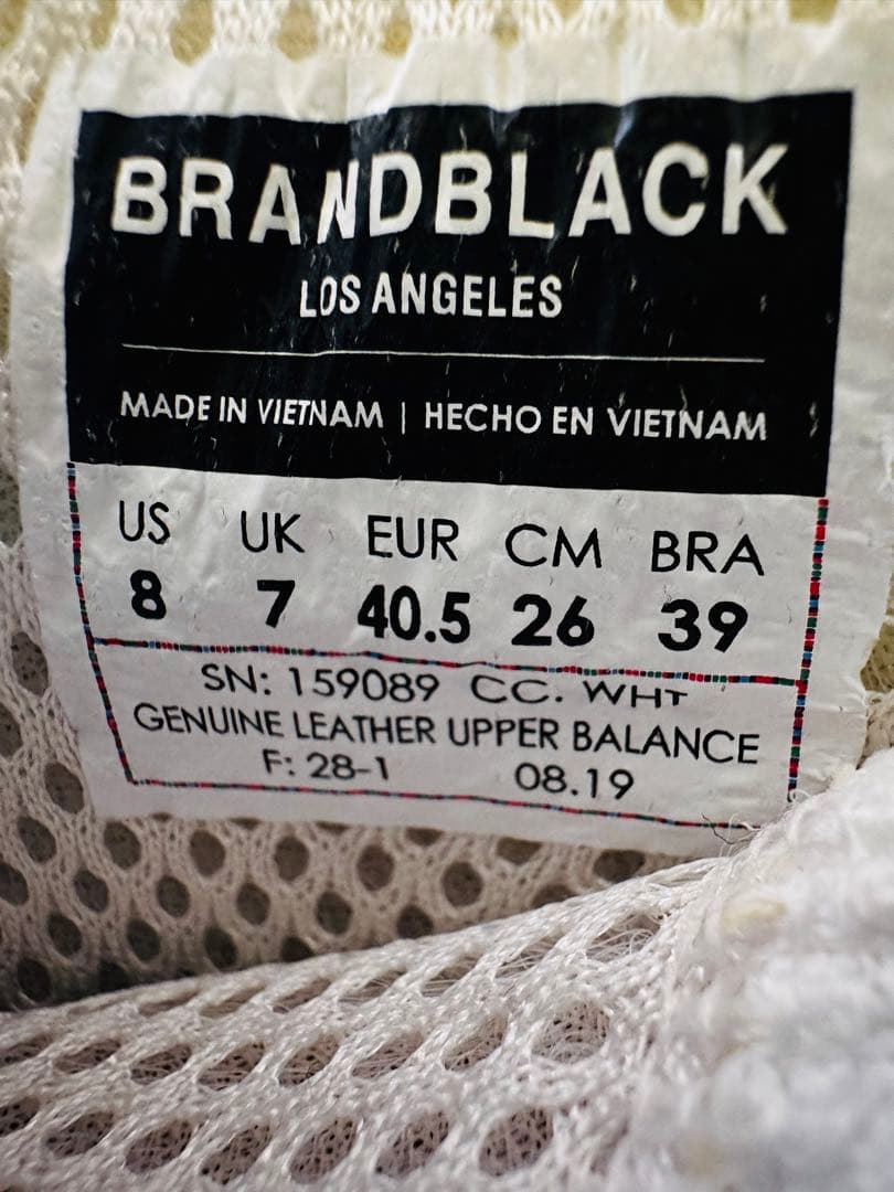 新品未使用　BRANDBLACK スニーカー　26センチ