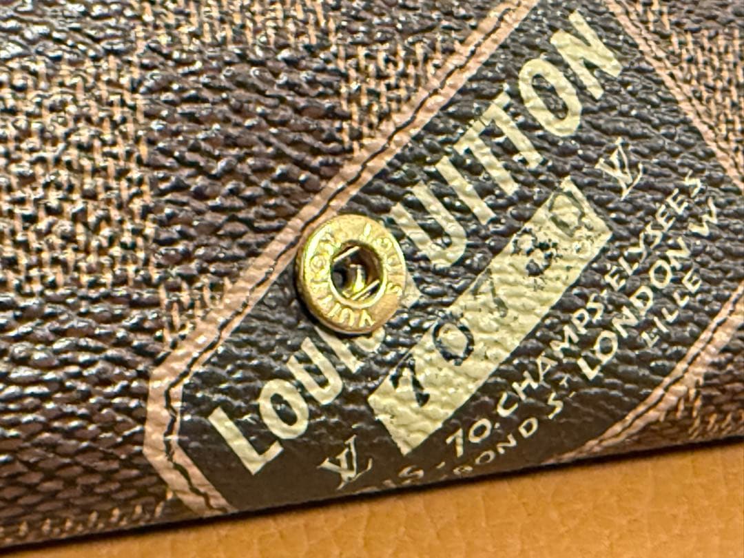 LOUIS VUITTON ダミエパターン キーケース