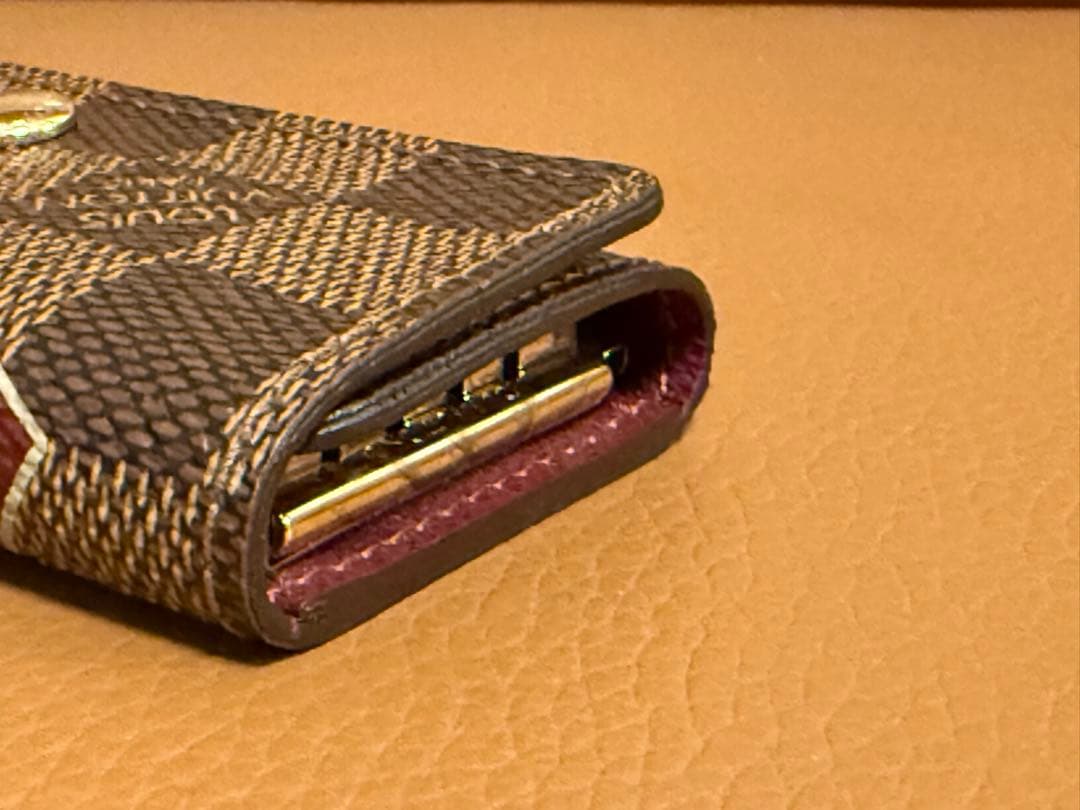 LOUIS VUITTON ダミエパターン キーケース