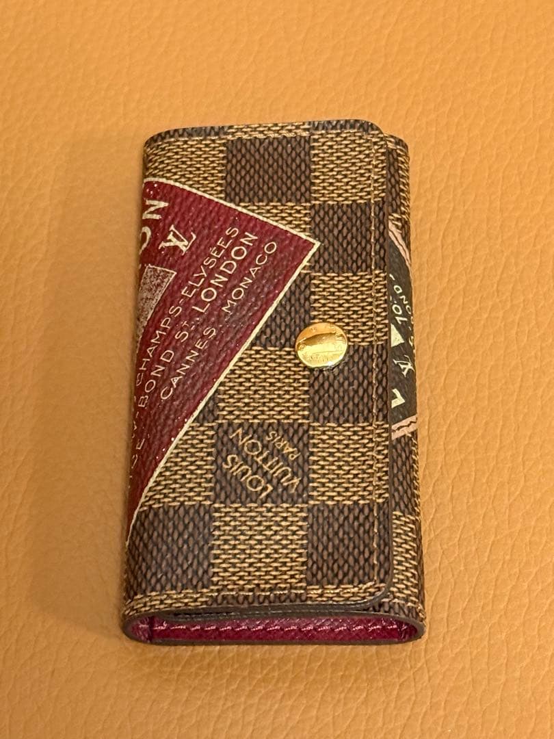 LOUIS VUITTON ダミエパターン キーケース