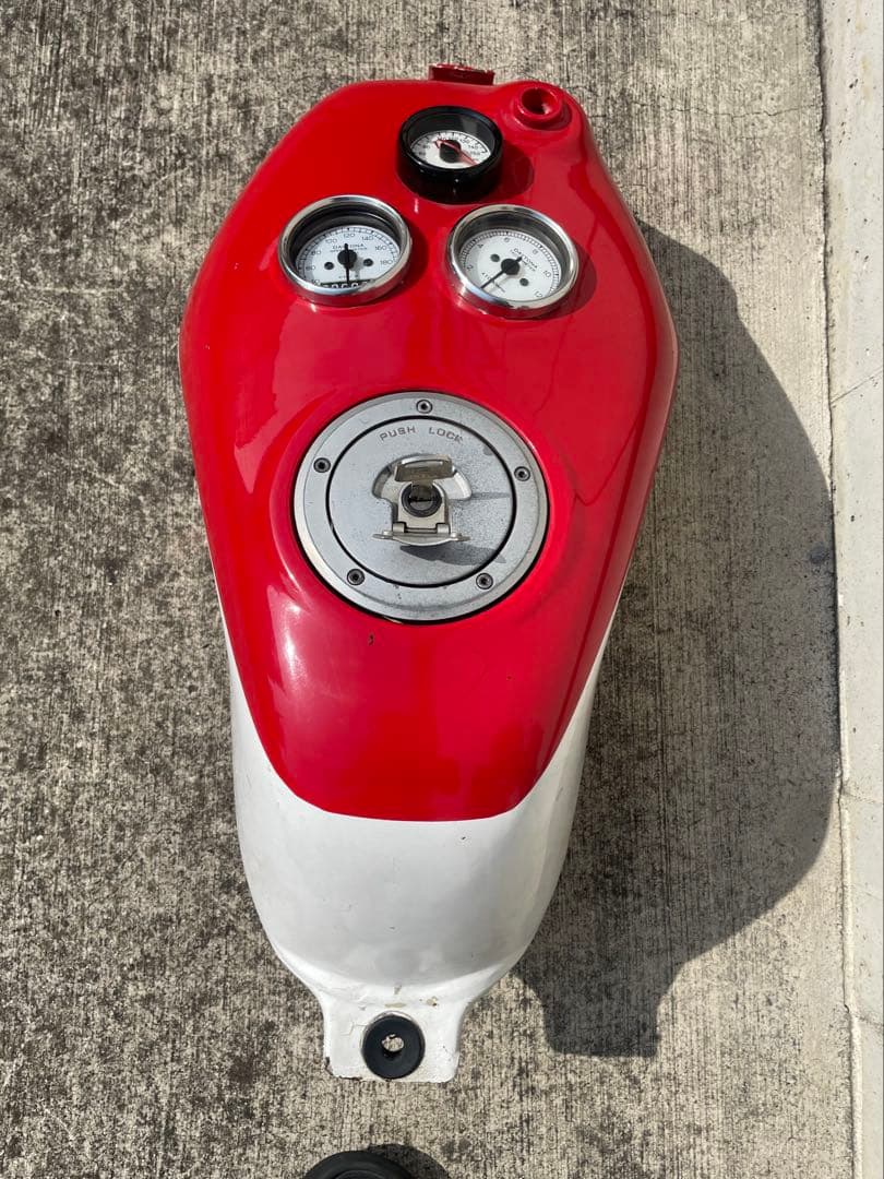 HONDA nsr50 タンク　nsr80 nsf100