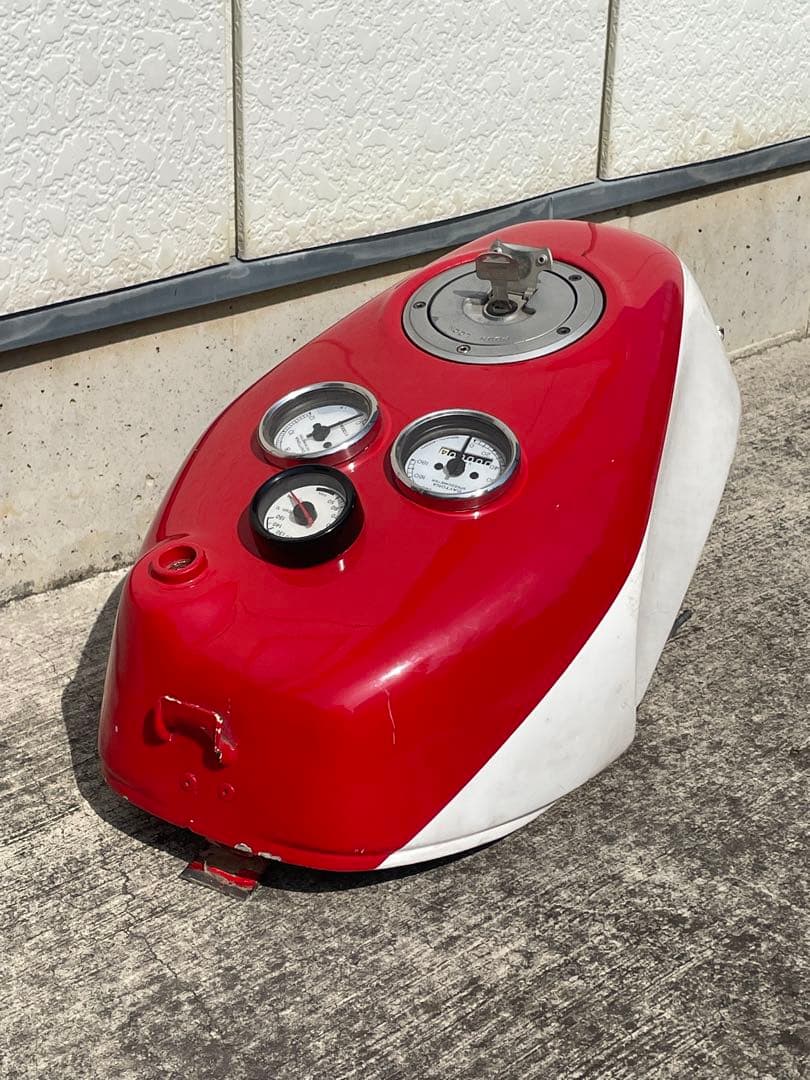 HONDA nsr50 タンク　nsr80 nsf100