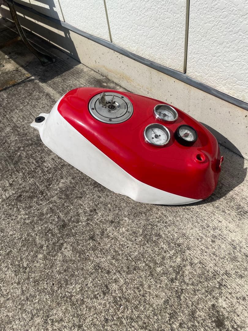 HONDA nsr50 タンク　nsr80 nsf100