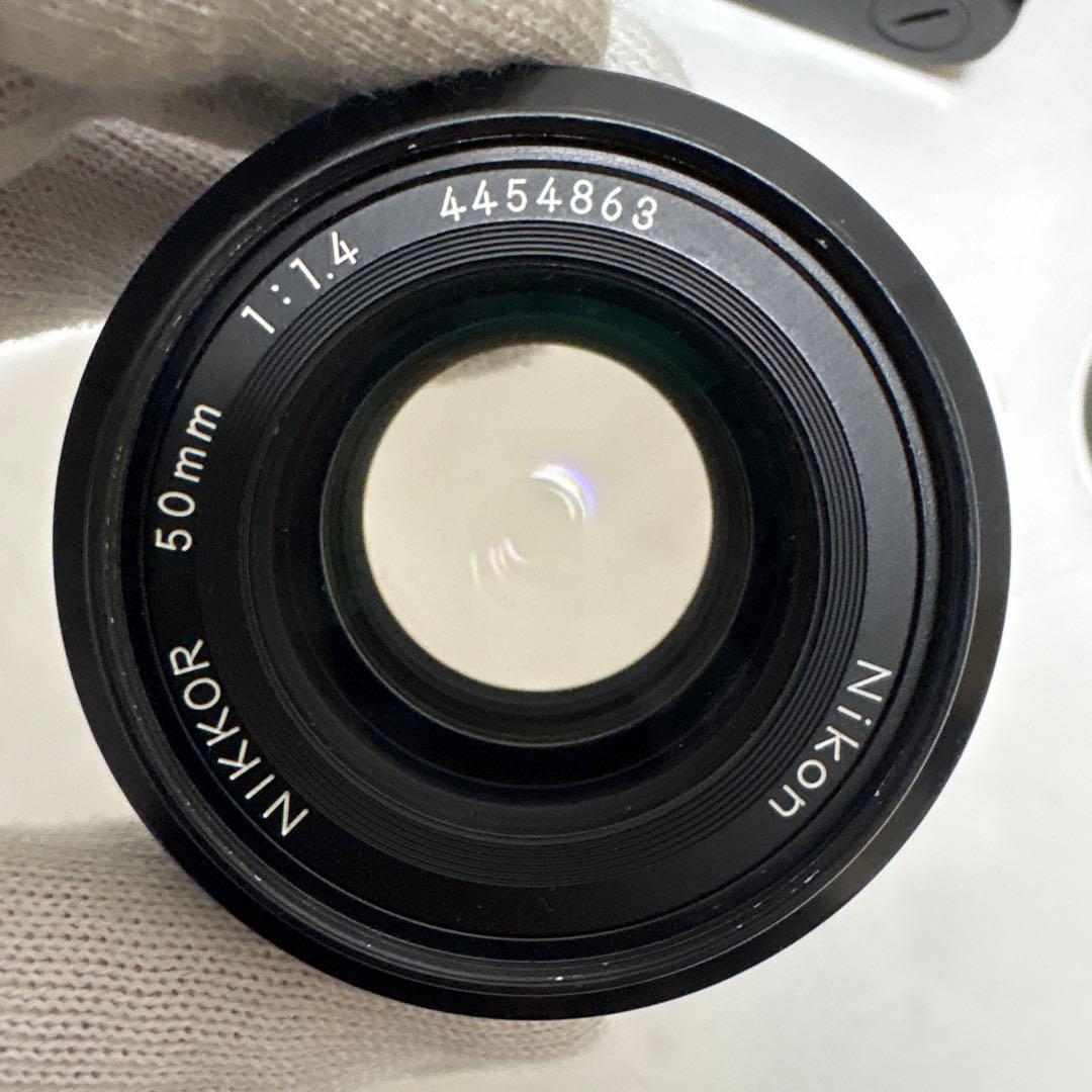 NIKKON F3ボディ フィルム一眼レフカメラ レンズ2点 フード ケース付き