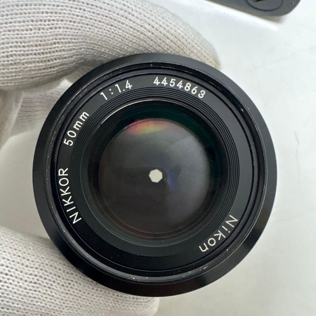 NIKKON F3ボディ フィルム一眼レフカメラ レンズ2点 フード ケース付き