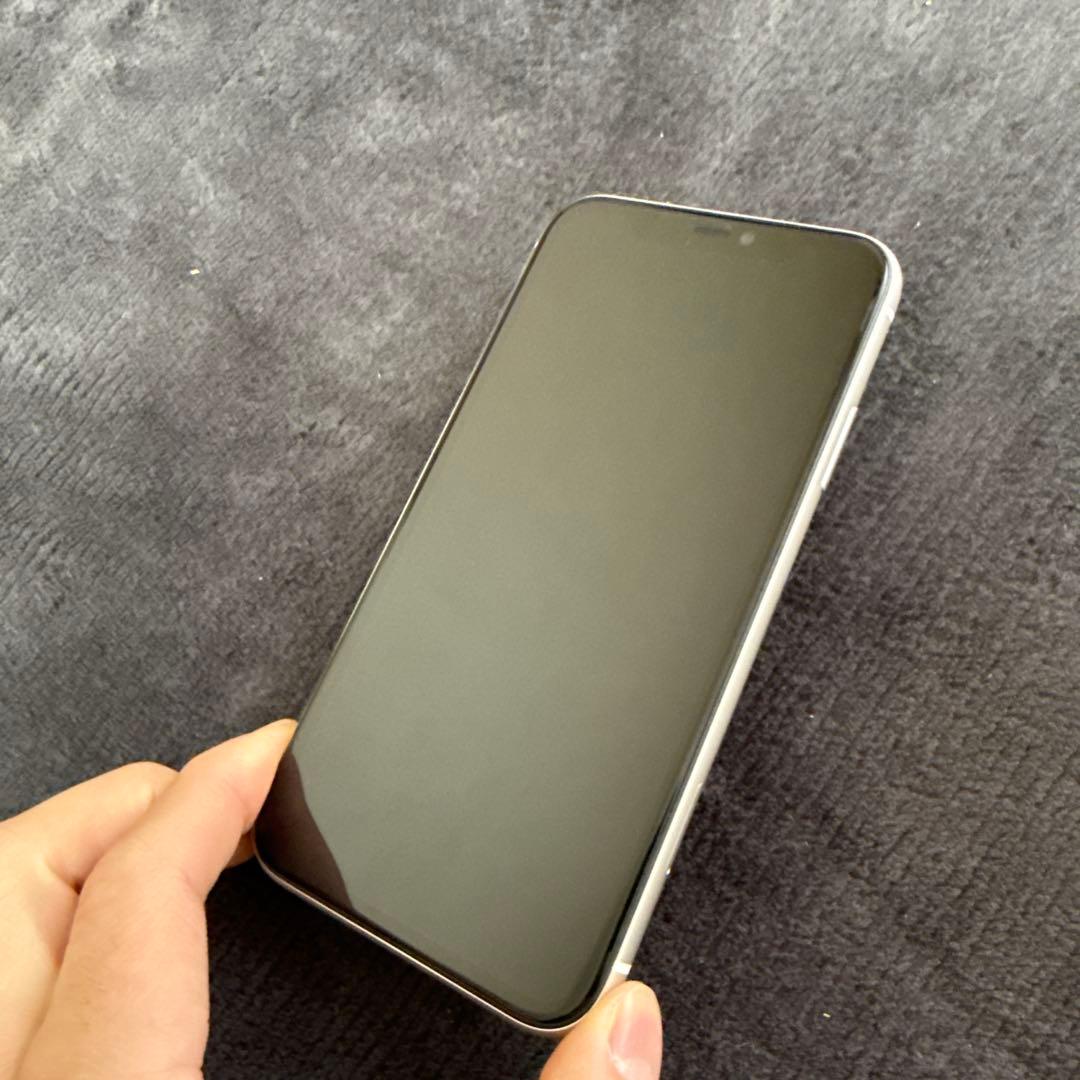 【新品】iPhone 11 128GB ホワイト　SIMロック解除済