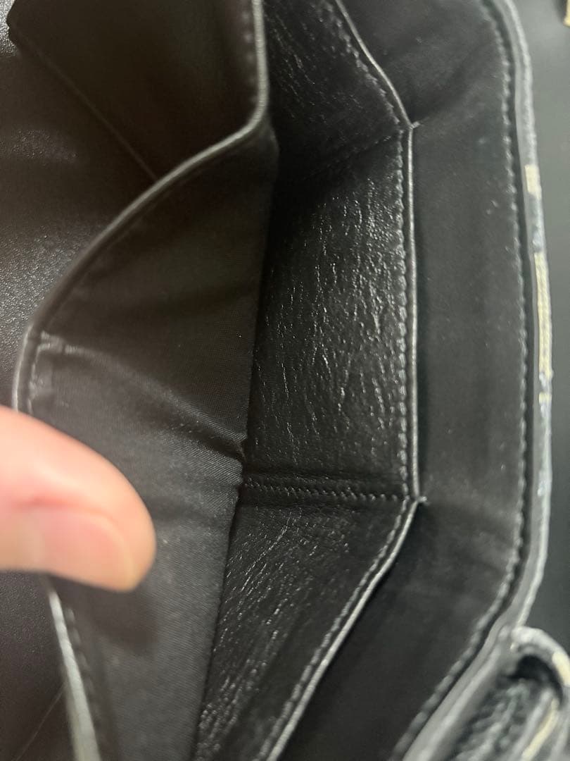 Dior 三つ折り財布 モノグラムデザイン