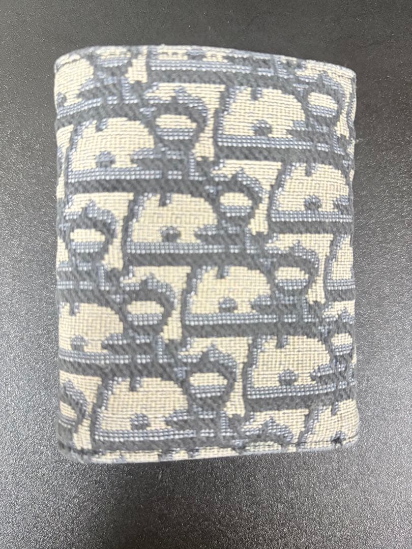 Dior 三つ折り財布 モノグラムデザイン