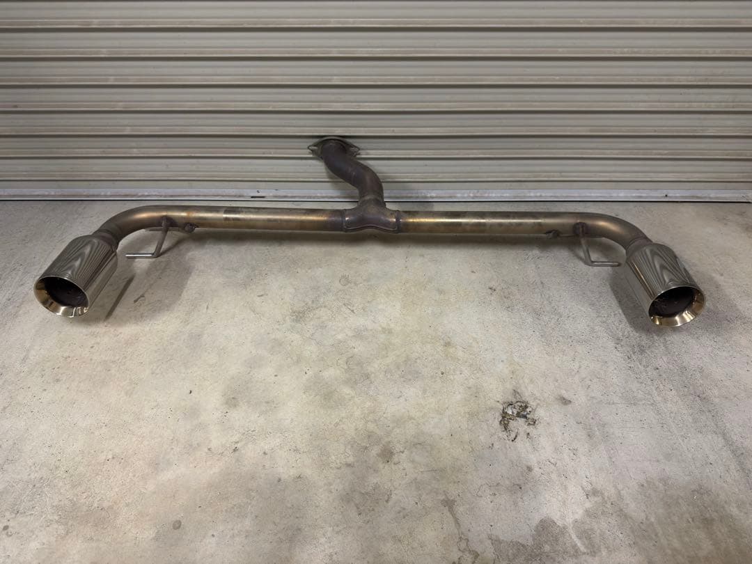 Uさん　MAZDA3 スリーキャッツ リアピース ストレート