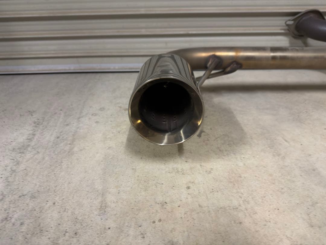 Uさん　MAZDA3 スリーキャッツ リアピース ストレート