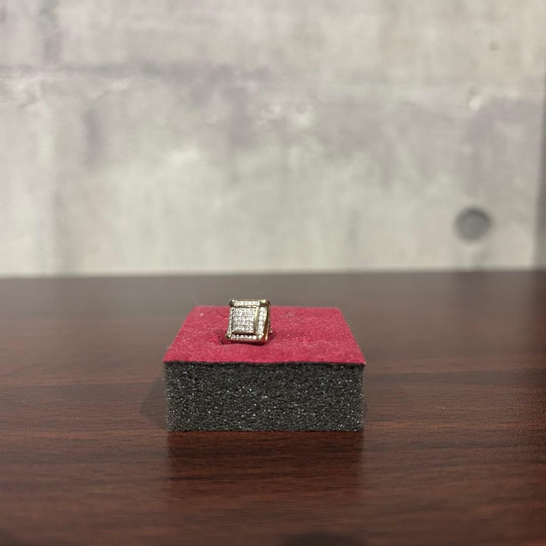 アヴァランチ　ピアス10k ダイヤモンド