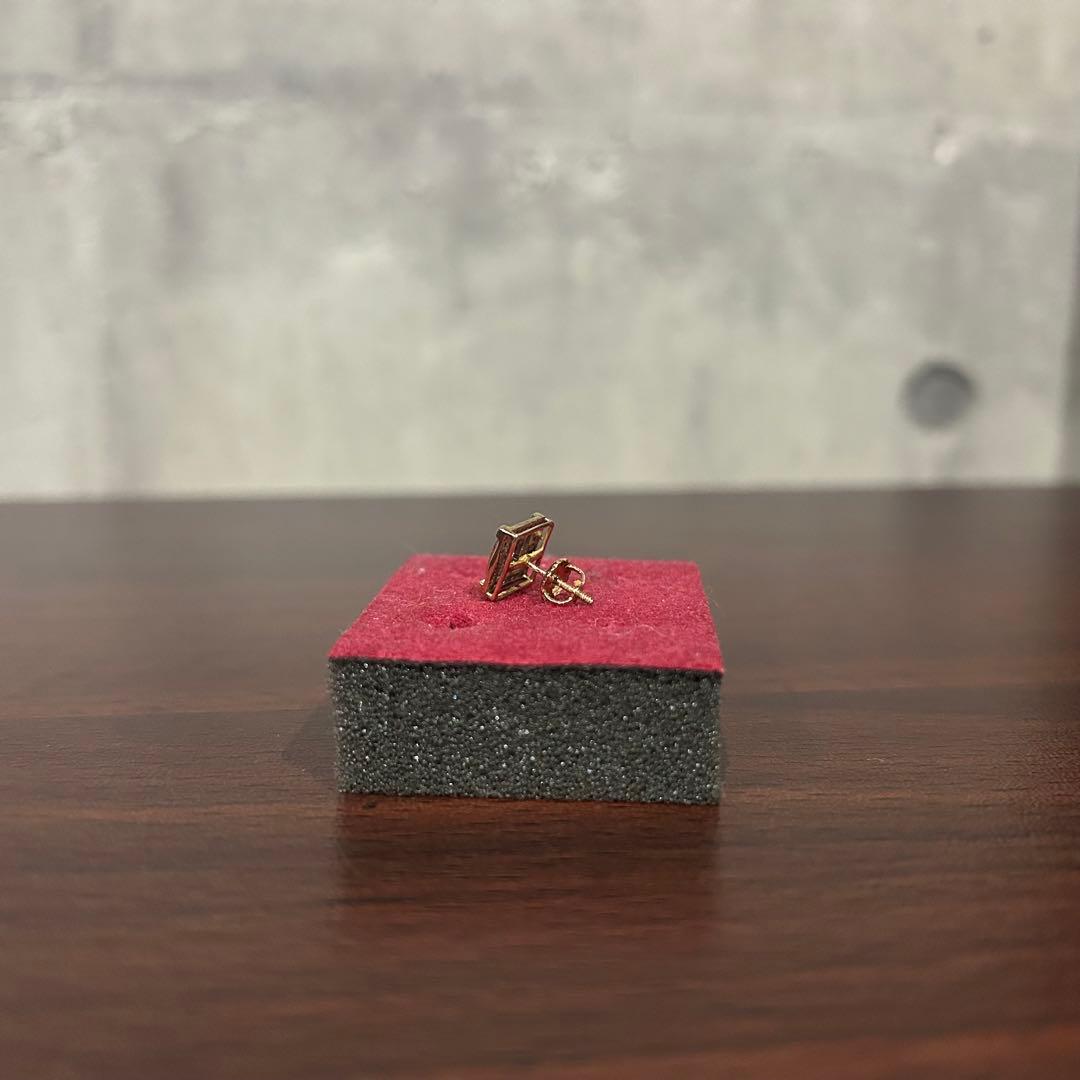 アヴァランチ　ピアス10k ダイヤモンド