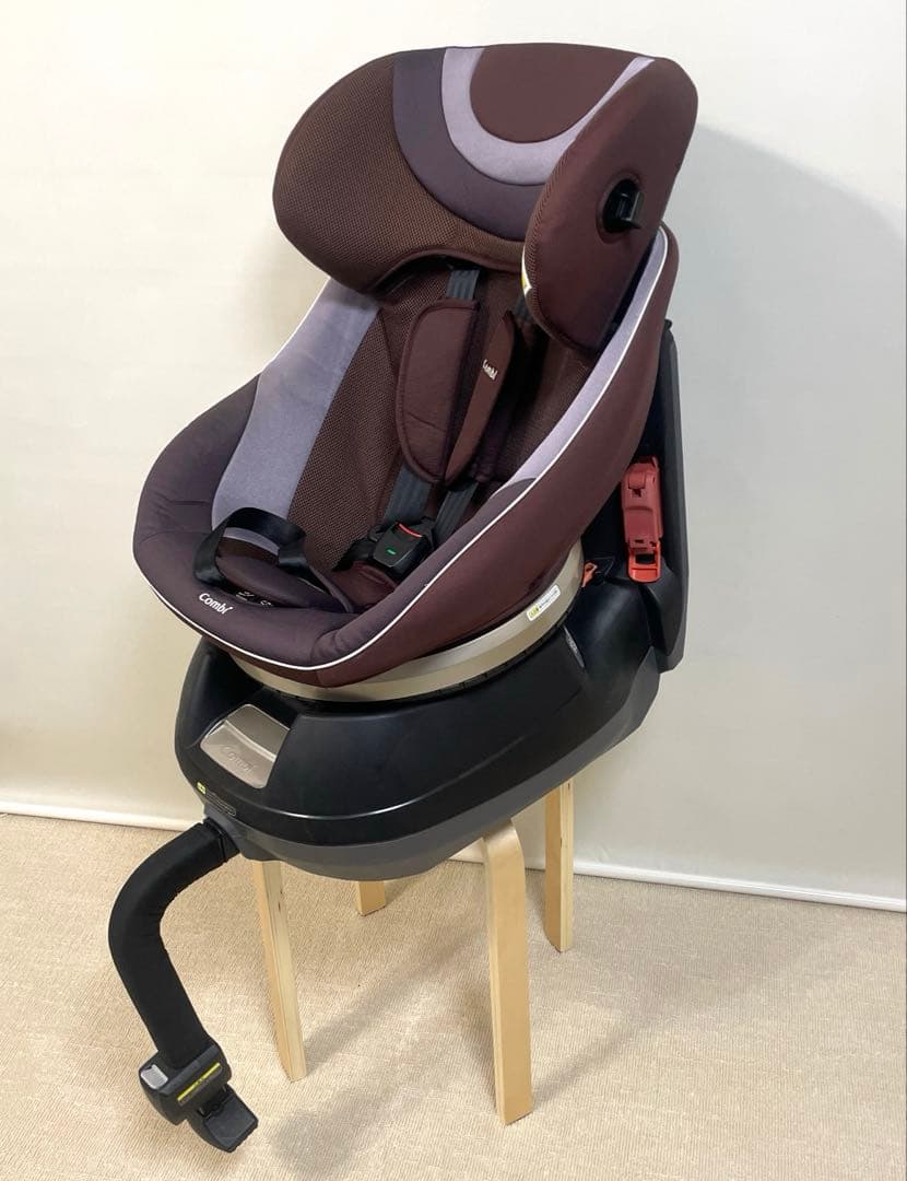美品❗️コンビ✨WL ネルーム エッグショック✨360℃回転式チャイルドシート