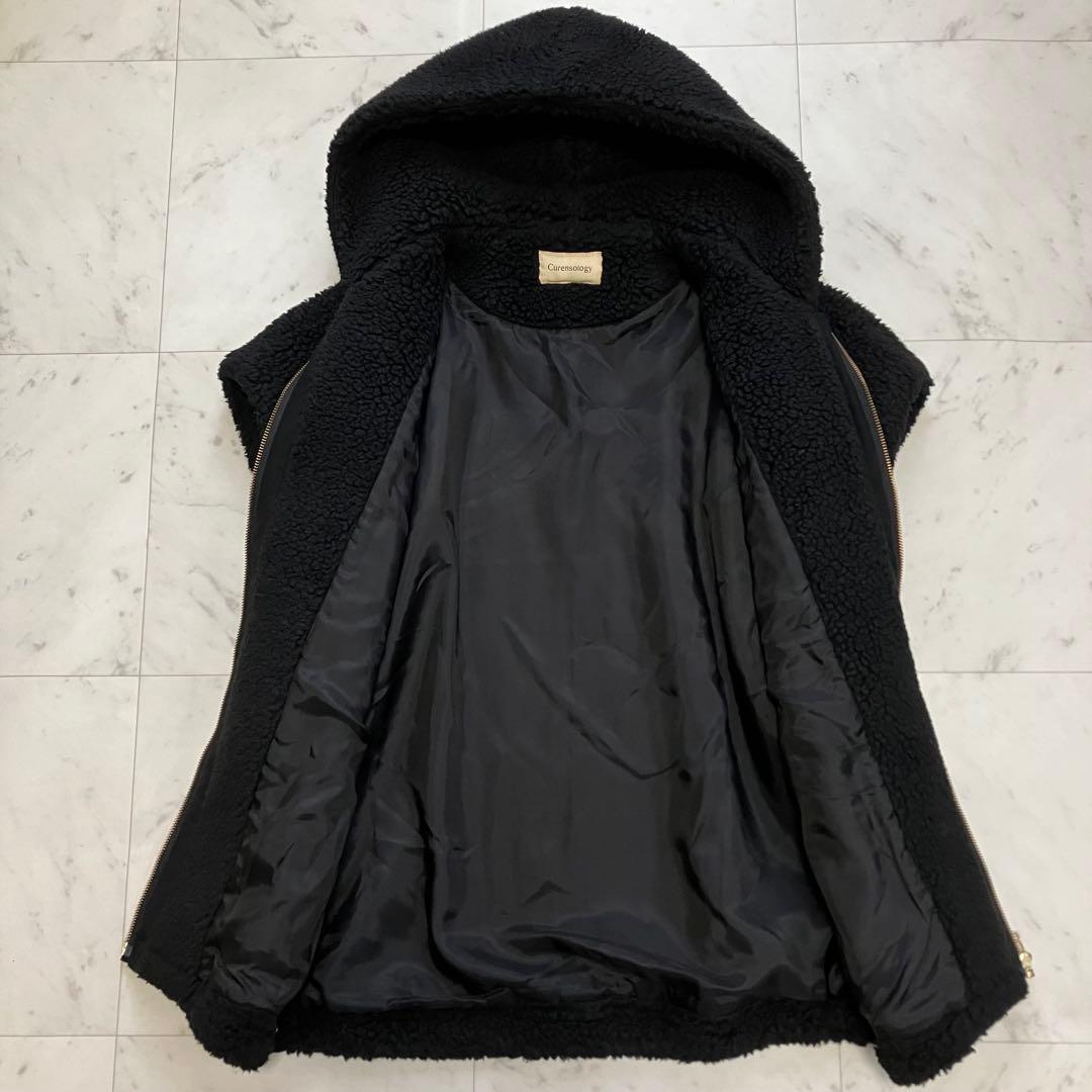 美品 カレンソロジー フーディーベスト ブラック SAMPLE品