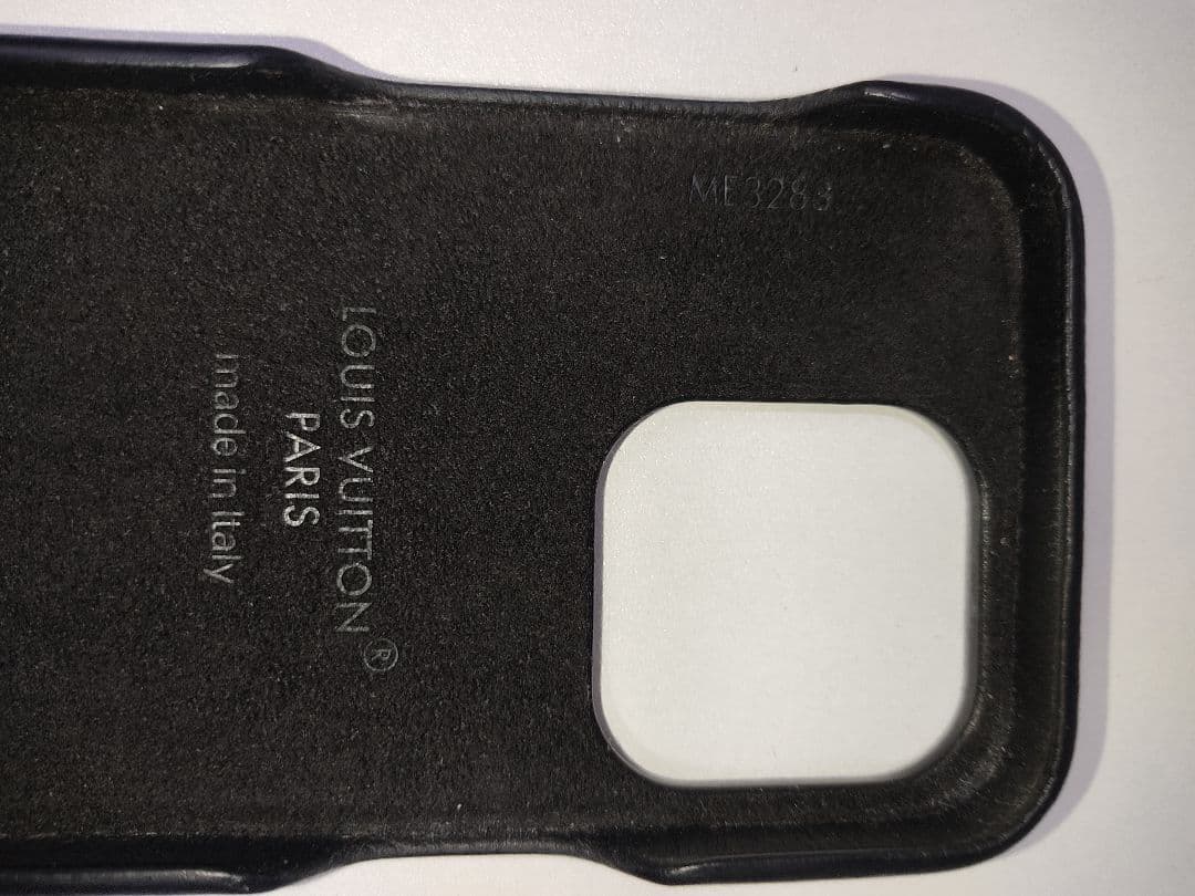 Louis Vuitton iPhone15pro用ケース モノグラム 美品