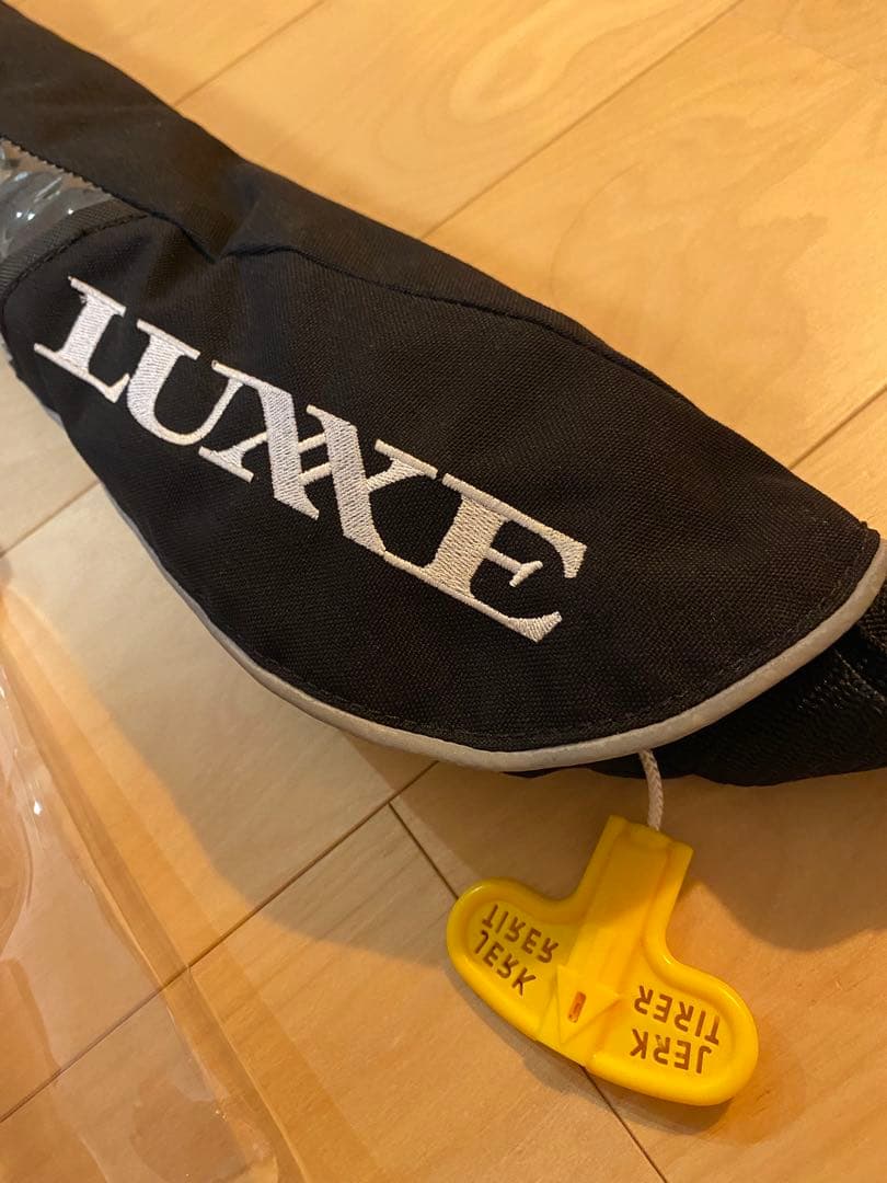 がまかつ　LUXXE ラグゼ　LE-2176 エアフローター　ライフジャケット