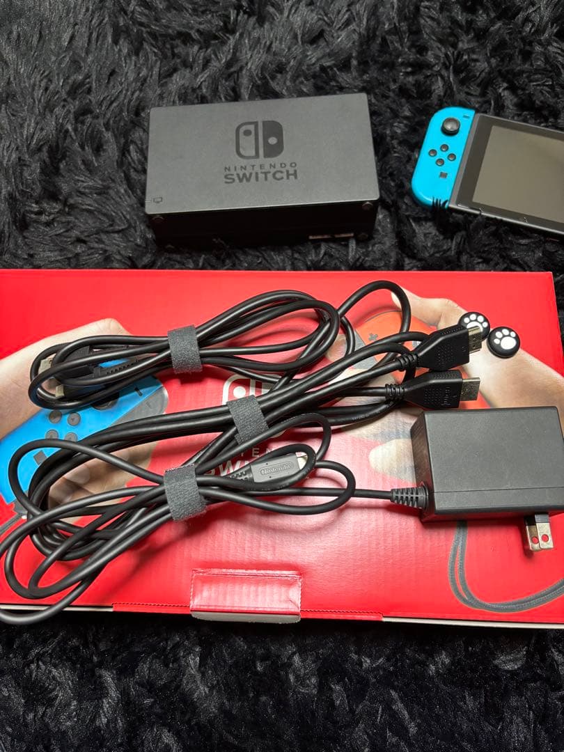 【美品】64GBSDカード・箱付きNintendo Switch 本体