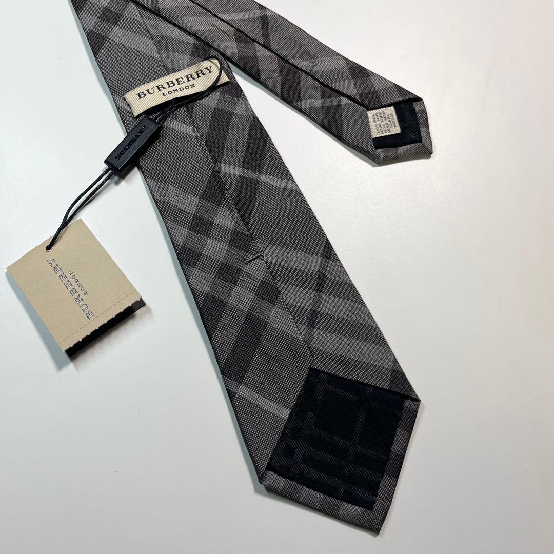 ✨極美品✨BURBERRY バーバリー ロンドン　ネクタイ　ノバチェック