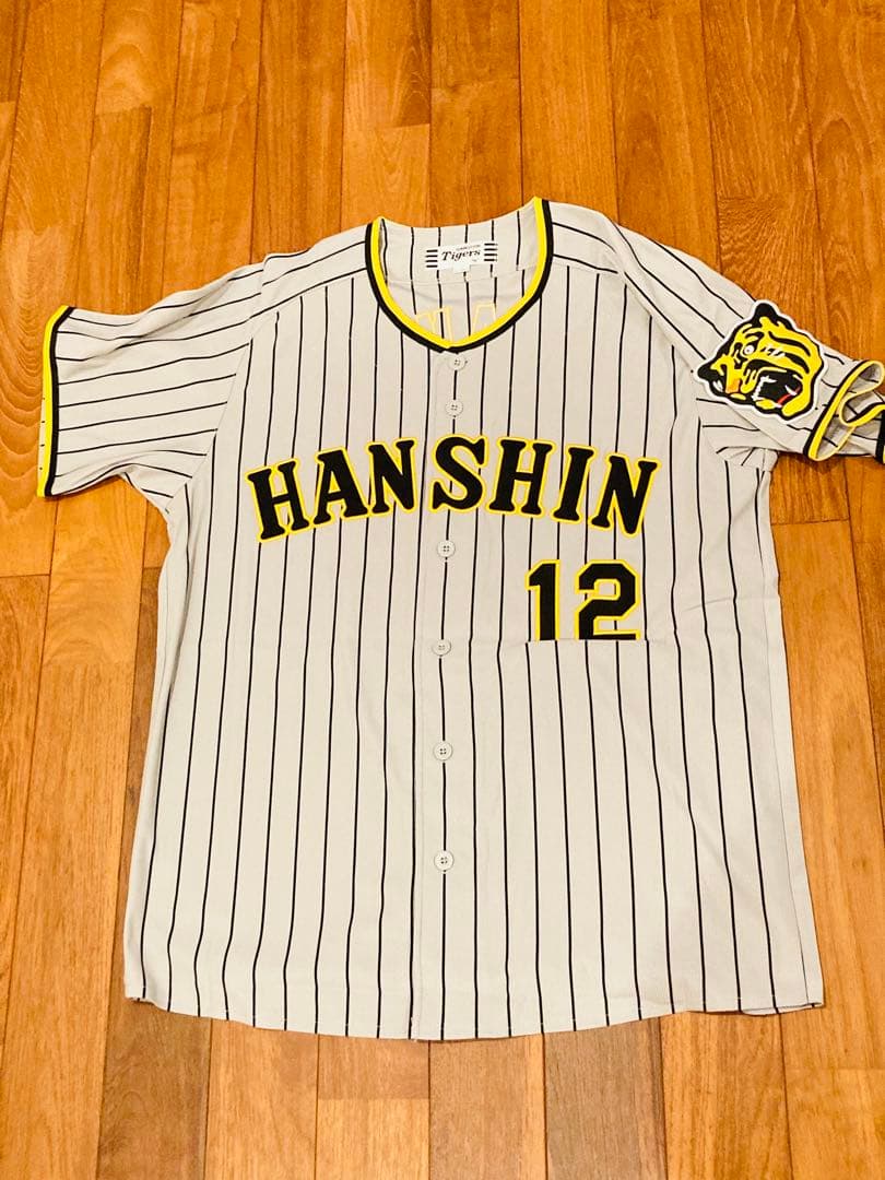 新品　未使用　阪神タイガース　坂本誠志郎　ユニフォーム　ミズノ L　坂本　刺繍
