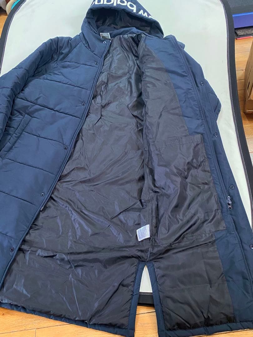 s*h様 新品同様 New Balance ベンチコート Mサイズ ネイビー 防