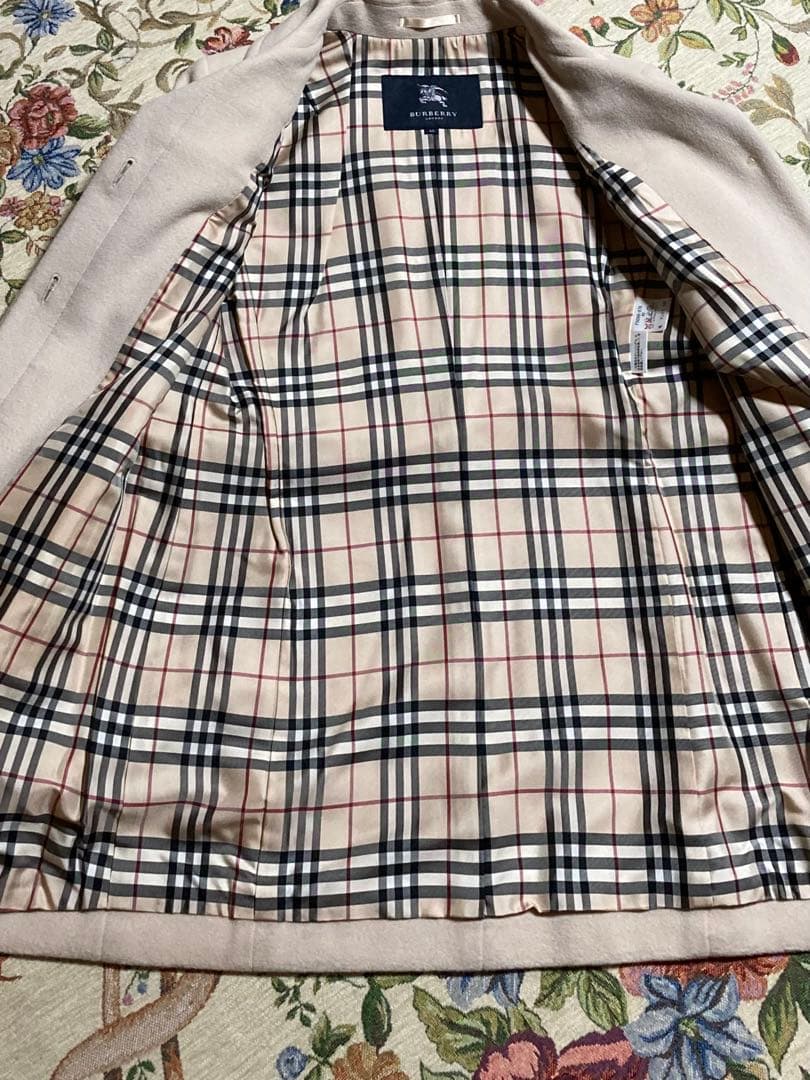 【バーバリーロンドン】ホワイト ベルト付きショートコート40