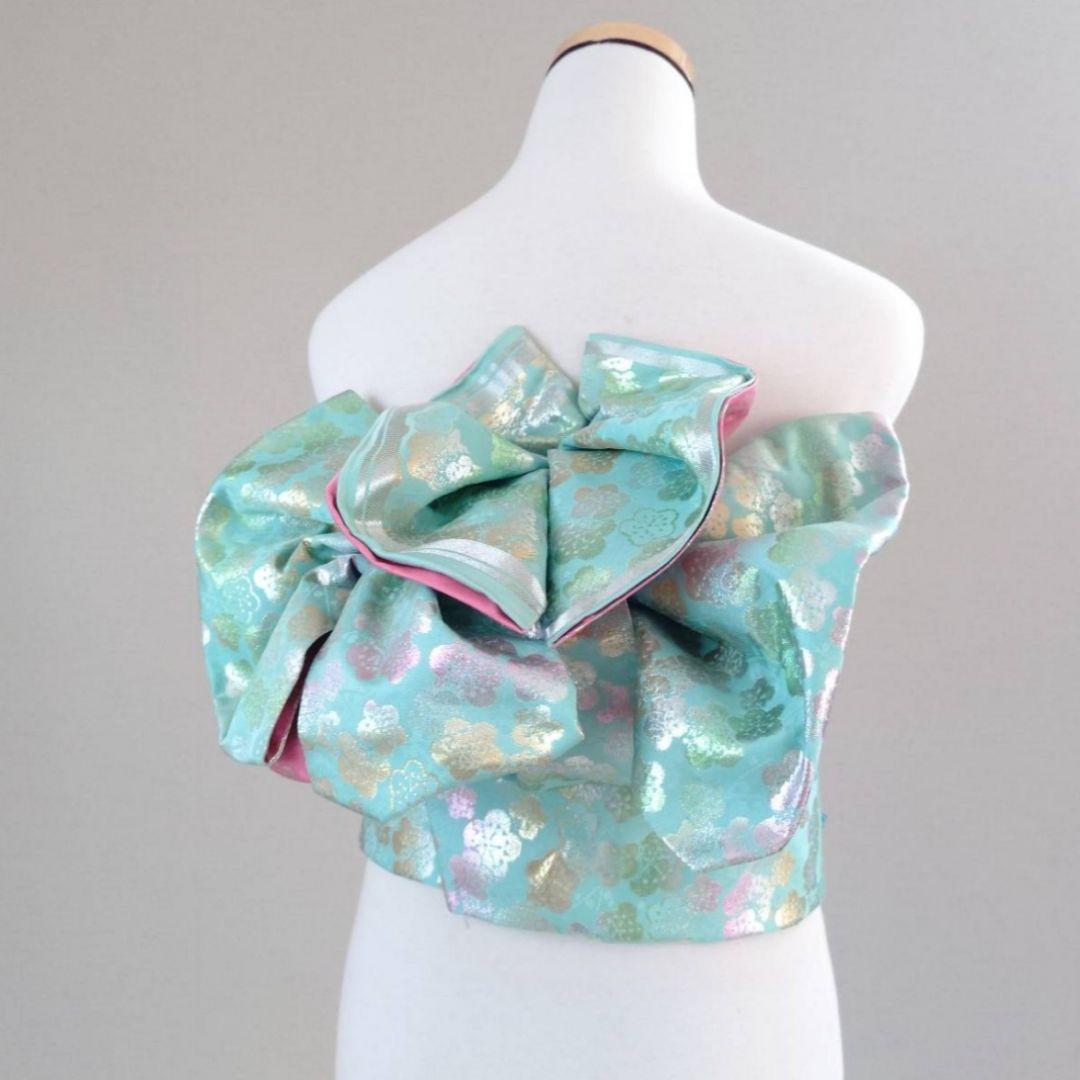 セール☆　振袖と作り帯など5点セット　ミントグリーンに蝶花　作り帯付け帯　刺繍