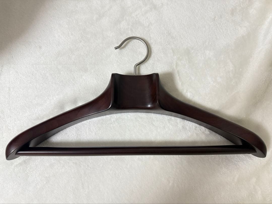 新品　♡ナカタハンガー　AUT-02　 木製ハンガー　一本物　43cm