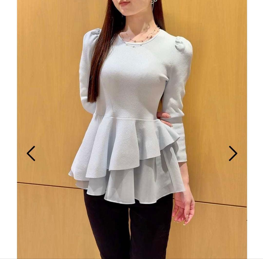 SNIDEL ペプラムアシメニットプルオーバー　アイボリー